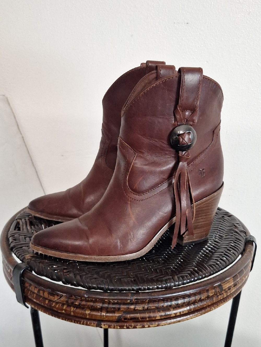 Frye Faye Concho Short Boots Women Size 8.5 M